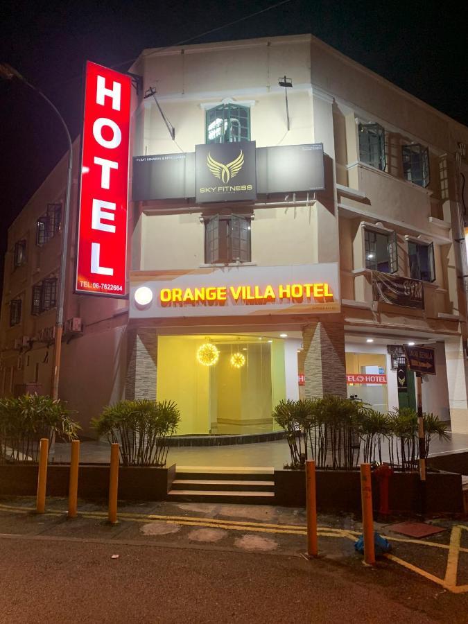 Love hotel Orange Near Palm Mall