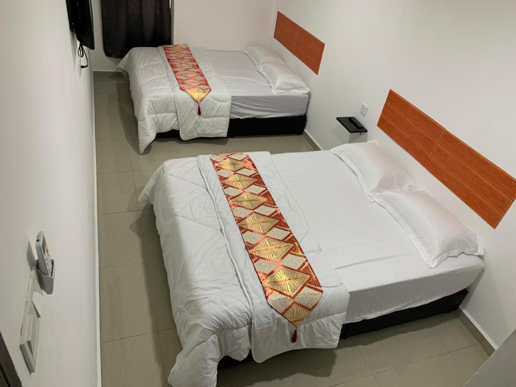 Orange Near Palm Mall Love hotel 2*